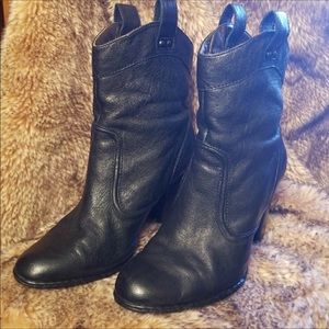 Born leather boots